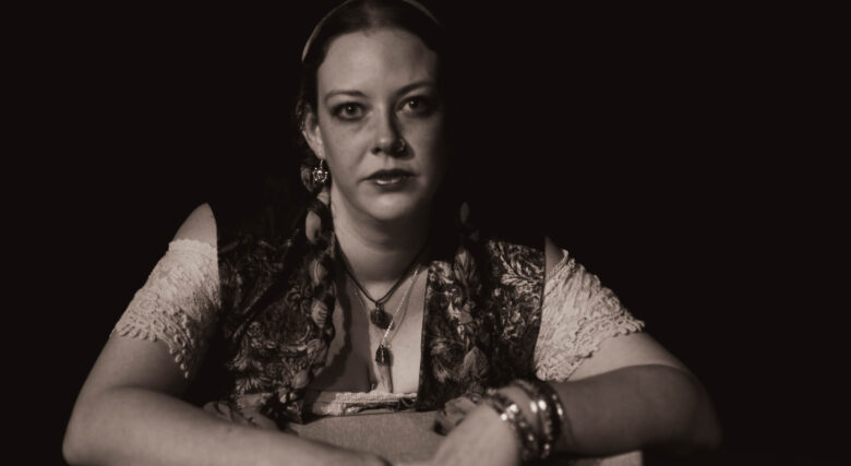 Performer MORA